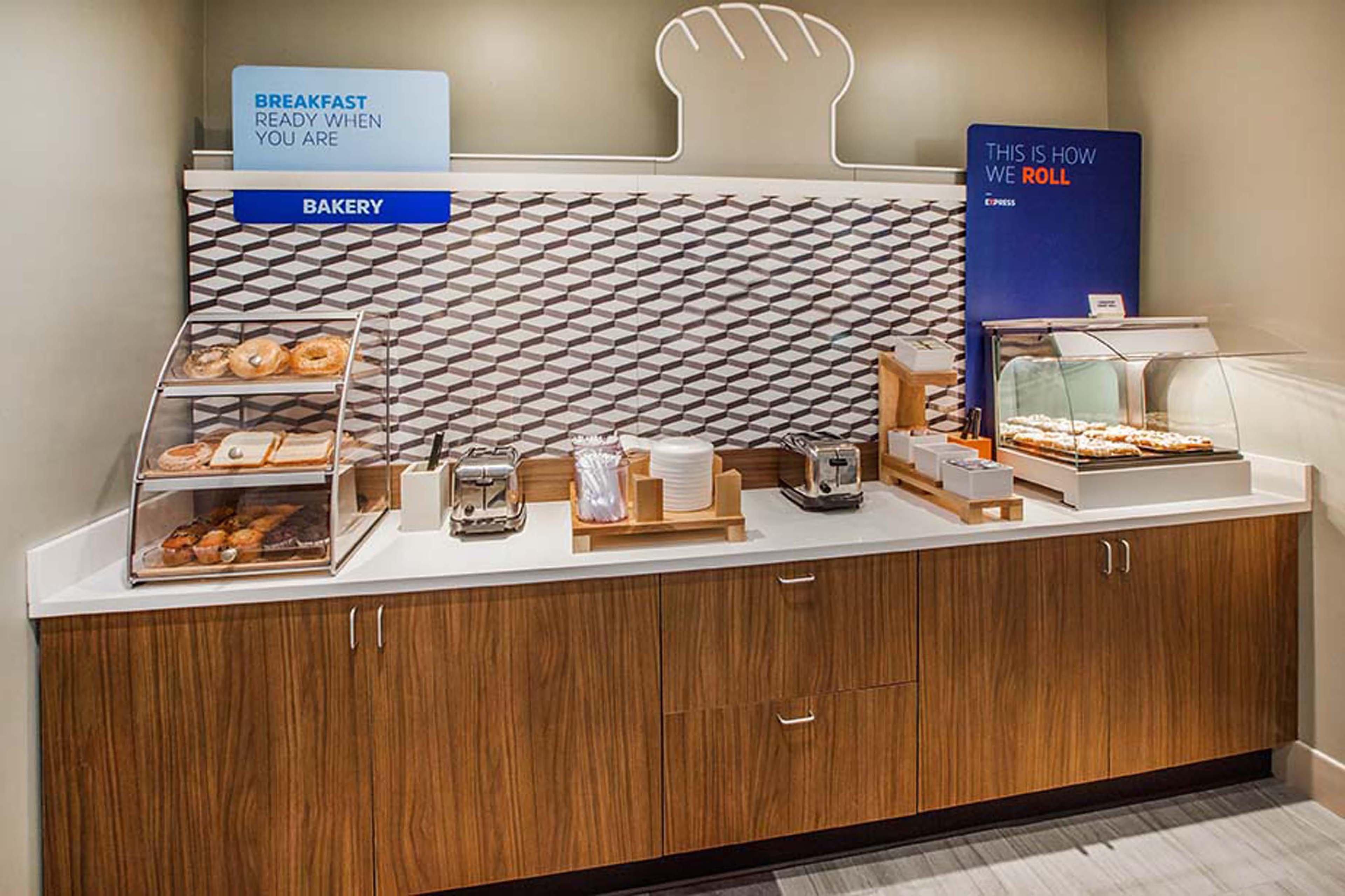 Holiday Inn Express Hotel & Suites Picayune By Ihg Bagian luar foto