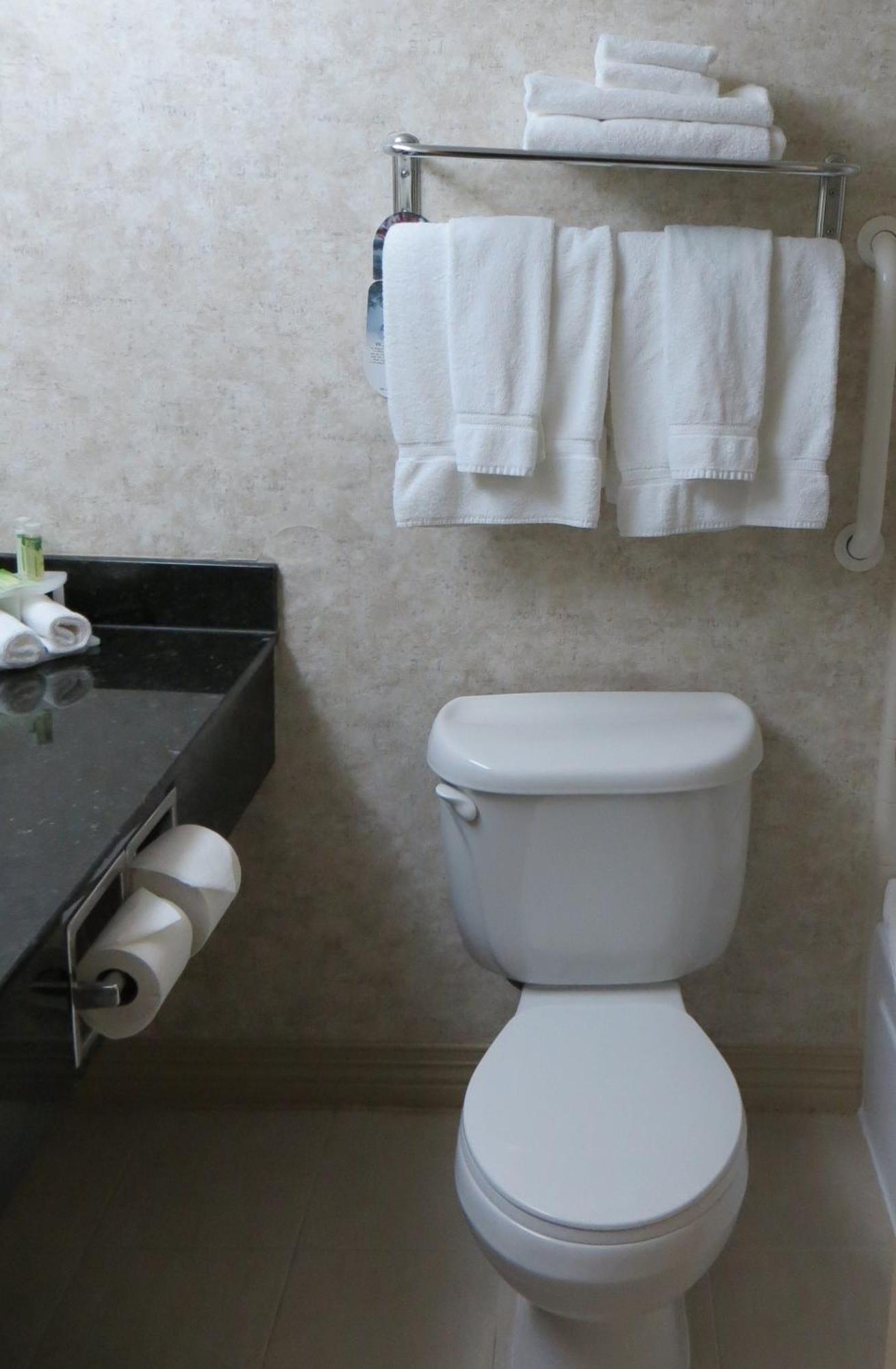 Holiday Inn Express Hotel & Suites Picayune By Ihg Bagian luar foto